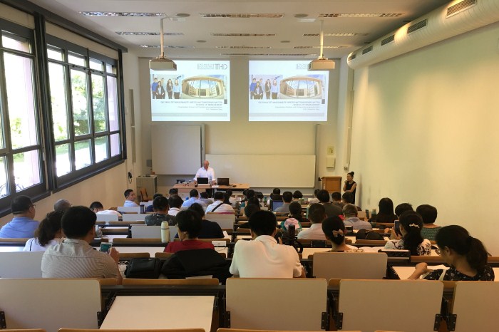 1536050581804393.jpg 专题讲座_副本.jpg