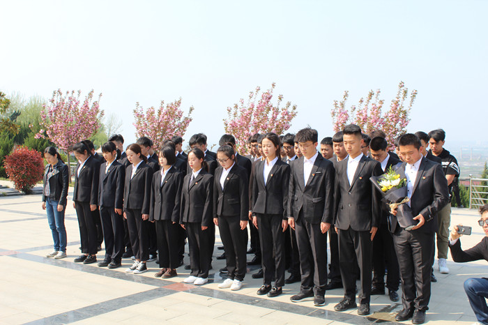 1554383415416289.jpg 2.jpg