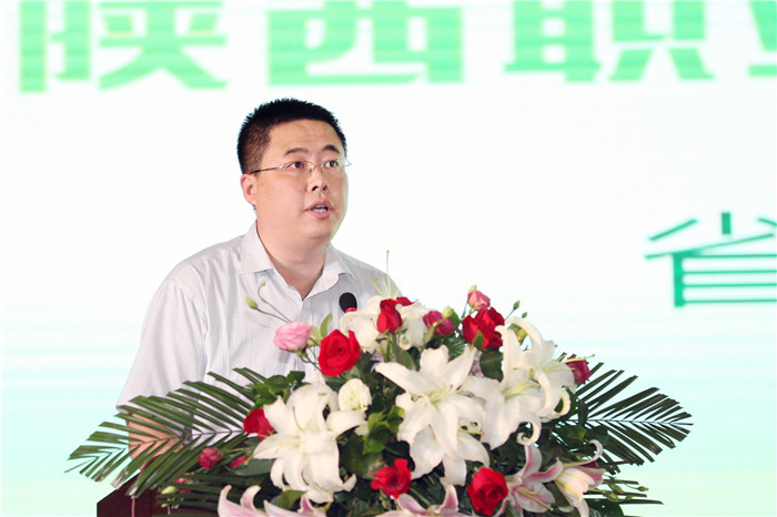 1529480244344770.jpg 6 刘万斌.jpg