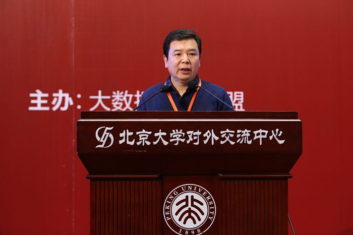 1514257068161971.jpg 王书记汇报图片_副本.jpg